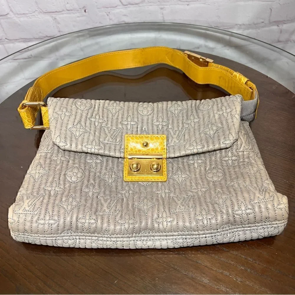 LOUIS VUITTON Alligator-Trimmed Motard Shoulder Bag Buttery Leather exotic Rare!